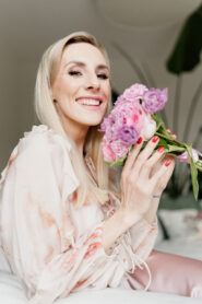 WYJĄTKOWA - jak przestać się porównywać i docenić siebie